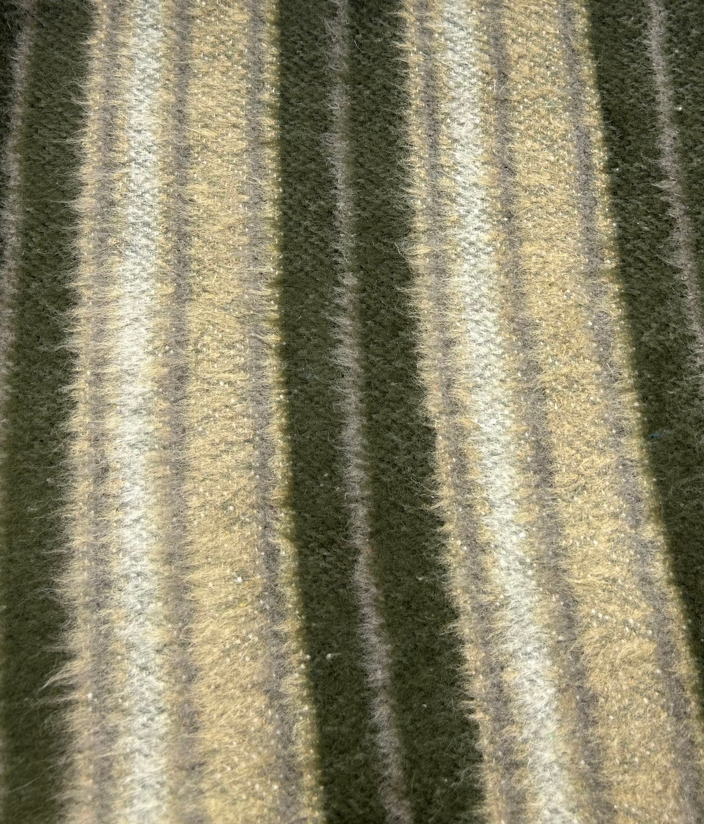 Su Fırçalı Buklet Kumaş - Haki-Krem